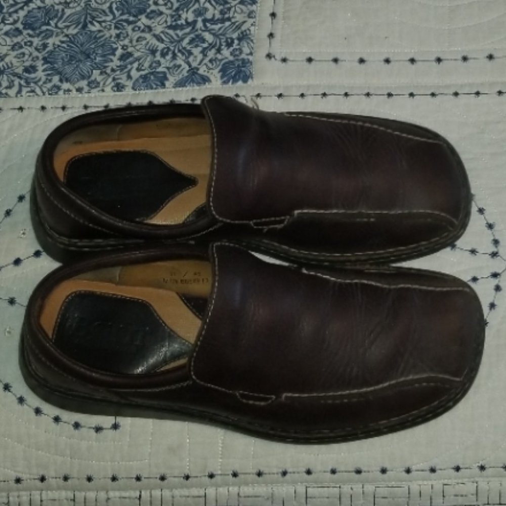 Born Men's brown leather shoes